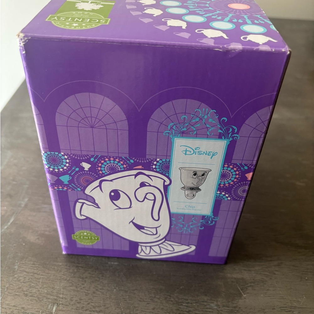 Scentsy Disney Chip Warmer